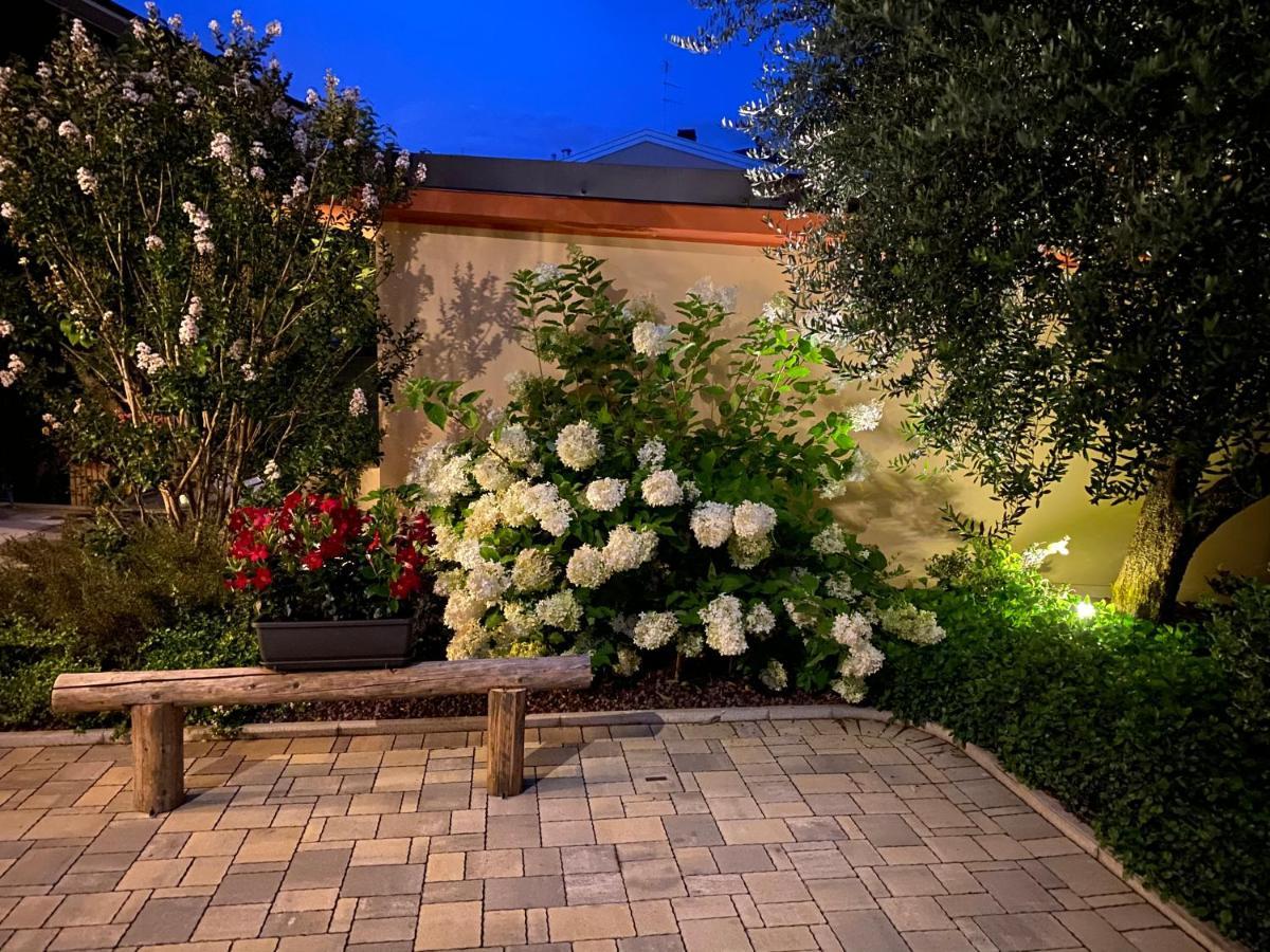 Veronalago B&B Accessibile Буссоленго Экстерьер фото